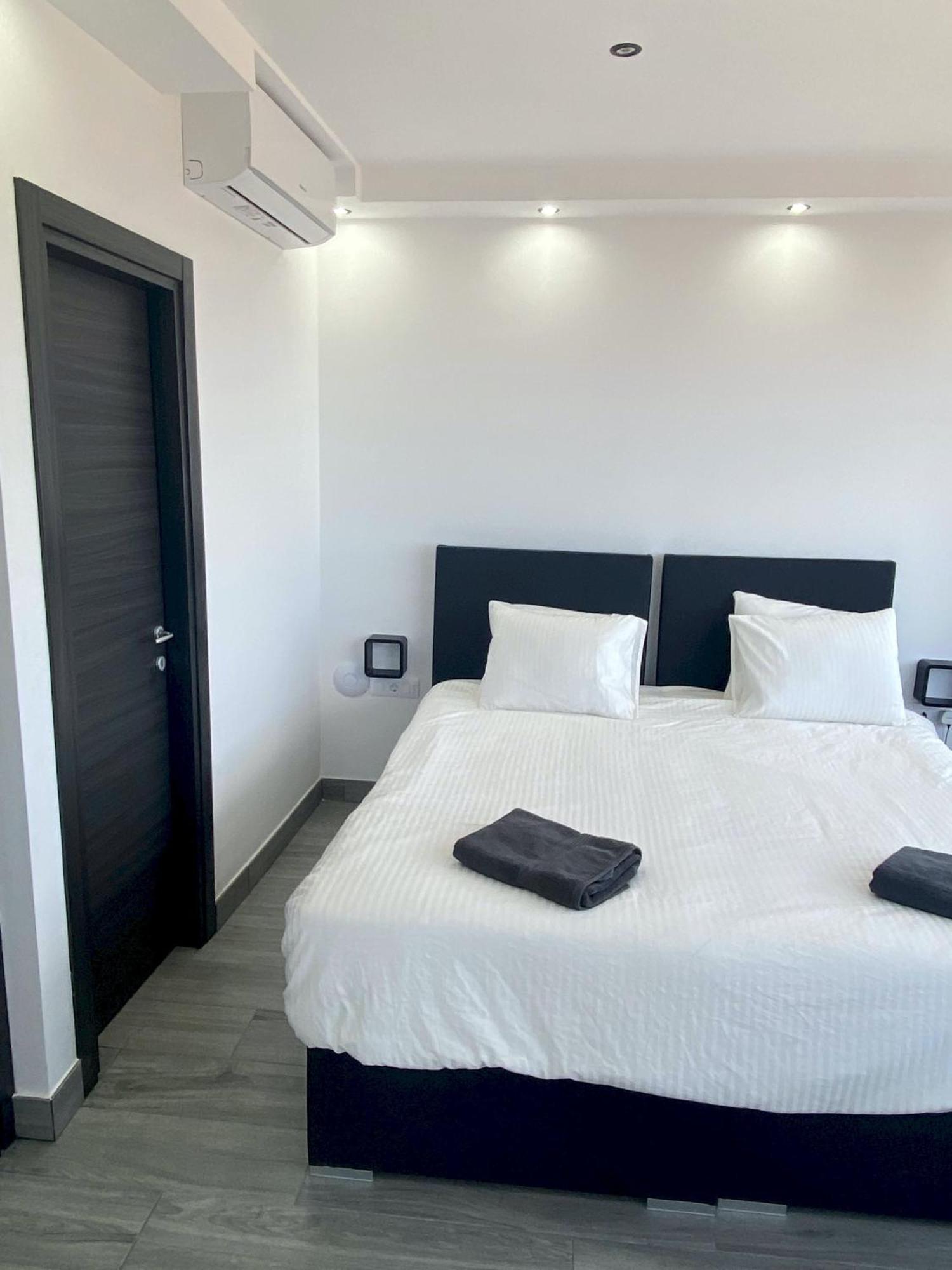 Villa Poseidon Corralejo With Private Heated Pool, Sauna And Stunning Volcano Views By Amazzzing Travel Eksteriør bilde