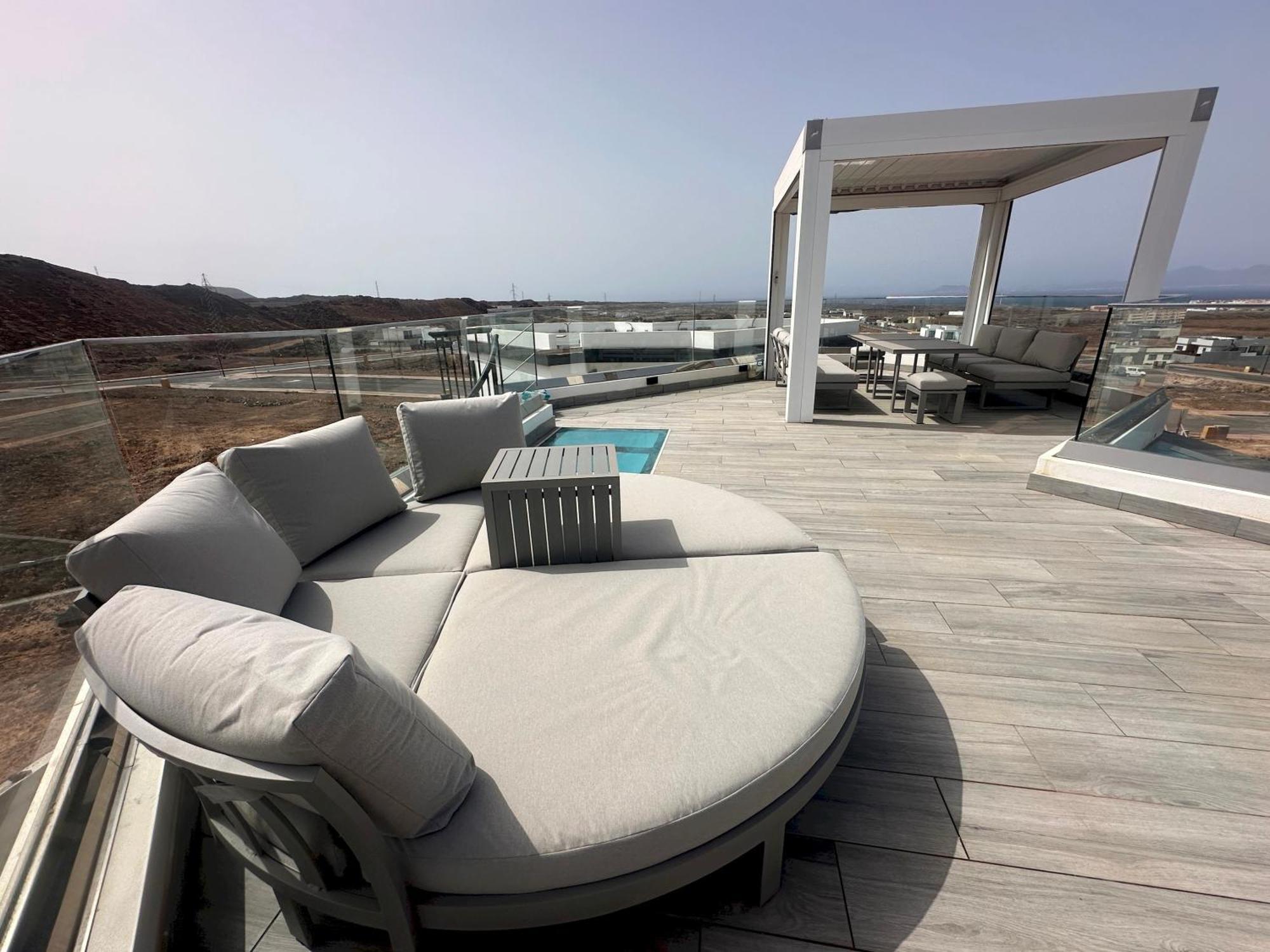 Villa Poseidon Corralejo With Private Heated Pool, Sauna And Stunning Volcano Views By Amazzzing Travel Eksteriør bilde